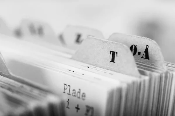 Close up of alphabetical index cards in box — Stock Photo, Image