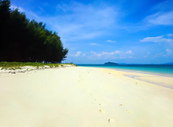 Vit Sand Skolan Beach Koh Bulone Satun Thailand — Stockfoto