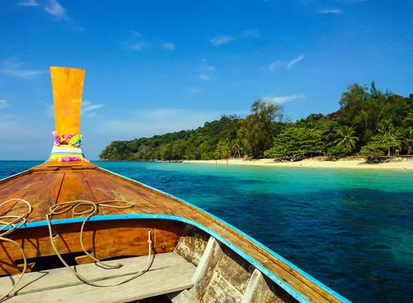 Barca Koh Bulone Isola Spiaggia Satun — Foto Stock