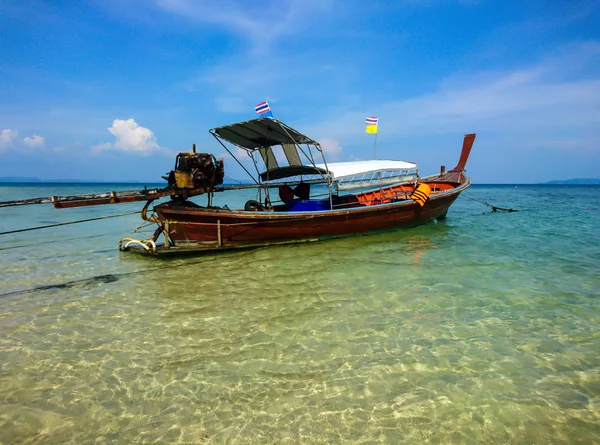 Barca Koh Bulone Spiaggia Dell Isola Satun Thailandia — Foto Stock