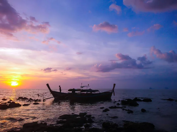 Sunset Boat Koh Bulone Island Panka Yai Beach Satun Thailand — Stock Photo, Image