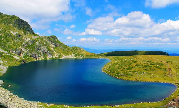 自然七 Rila 湖肾脏季节吸引力旅行流行 — 图库照片