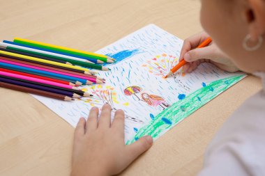 Çocuk çizim kalemleri.