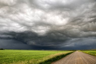 fırtına bulutları saskatchewan