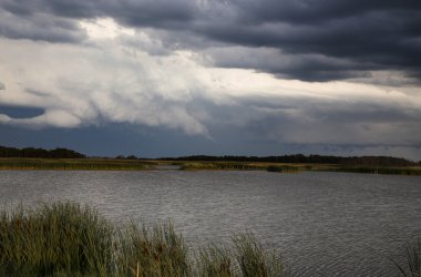 fırtına bulutları saskatchewan