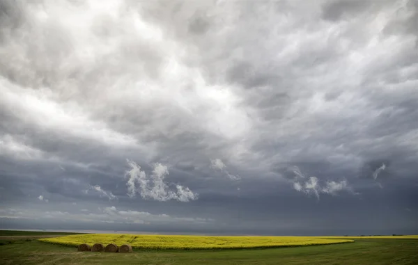 Fırtına bulutları saskatchewan — Stok fotoğraf