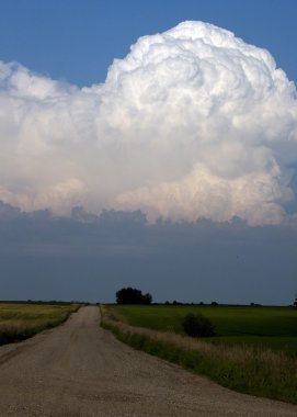 fırtına bulutları saskatchewan