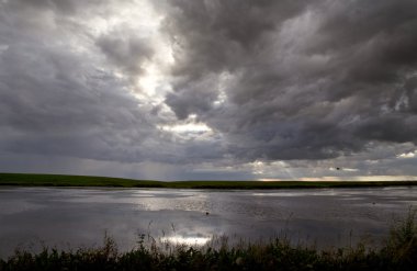 fırtına bulutları saskatchewan