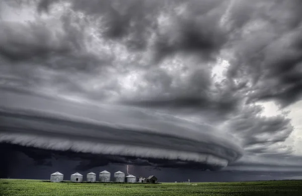 Storm wolken saskatchewan — Stockfoto