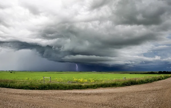 Storm wolken saskatchewan — Stockfoto