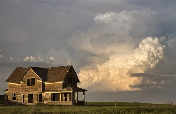 Sturmwolken saskatchewan — Stockfoto