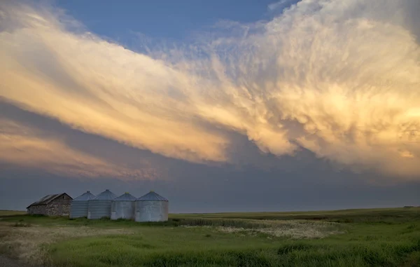 Storm wolken saskatchewan — Stockfoto