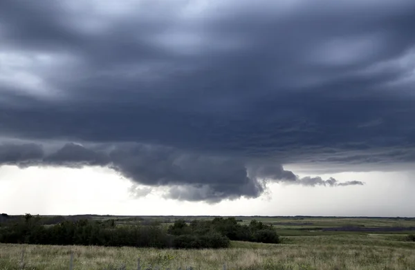 Burzowe chmury saskatchewan — Zdjęcie stockowe