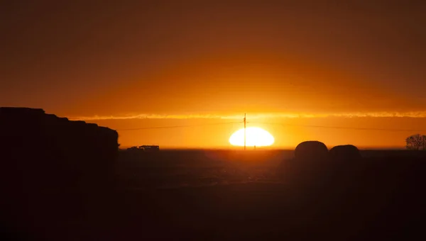 Prairie zonsondergang Sillouette — Stockfoto