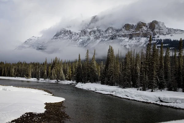 Castle Mountain Alberta in Winter — Stock Photo, Image