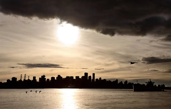 Vancouver skyline Canada zonsondergang — Stockfoto