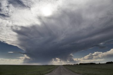 fırtına bulutları saskatchewan