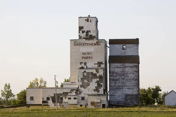 Abandoned Grain Elevator — Stock Photo, Image