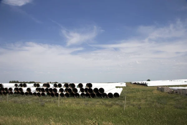 Rohr aus Pipeline gestapelt — Stockfoto