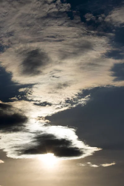 Sonnenwolkenbildung — Stockfoto