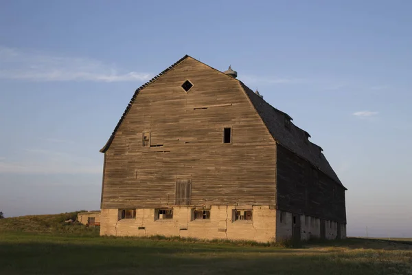 Prérie Saskatchewanu stodola — Stock fotografie