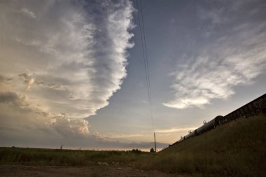 Fırtına bulutları Kanada