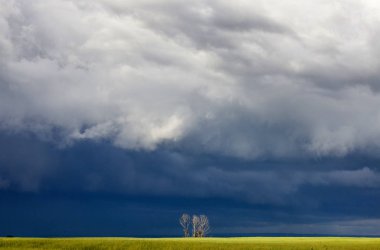Fırtına bulutları Kanada