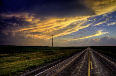 Fırtına bulutları Kanada