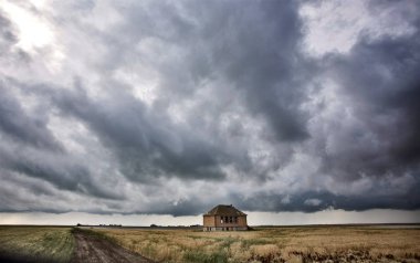 Fırtına bulutları Kanada