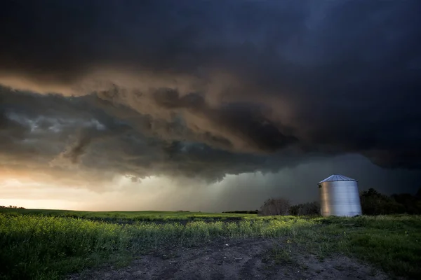 Штормовые облака Канады — стоковое фото