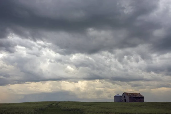 Prairie Storm Pilvet Kanada — kuvapankkivalokuva