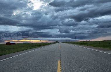 Bozkır Fırtınası Kanada 'yı Bulutlandırıyor