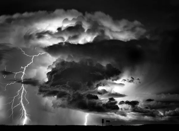 Nuvole di tempesta prateria Canada — Foto Stock