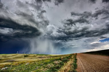 Prairie Storm Canada yaz kırsal ana yapı Saskatchewan