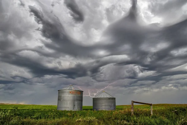 Prairie Storm Kanada Sommar Landsbygd Större Struktur Saskatchewan — Stockfoto