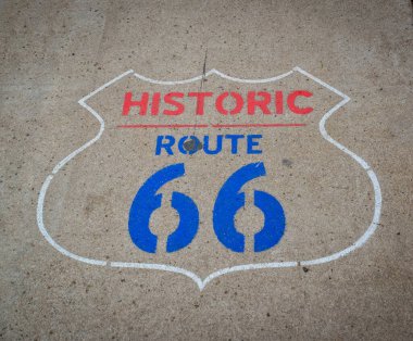 Tarihi Route 66 logo kaldırım yazıtları, Arizona, ABD