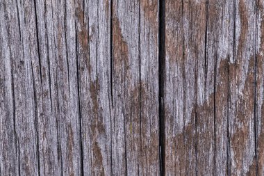 Eski ahşap. Sildi ahşap yüzey boyalı değil. Eski Yönetim Kurulu tarafından hava karardı,