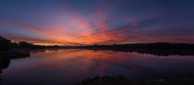 Sonbahar şafak. Doğal peyzaj Kolomenskoye Park, Moskova.
