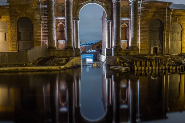   Yeni Hollanda Adası'nda kış gecesi, St.Petersburg, Rusya 