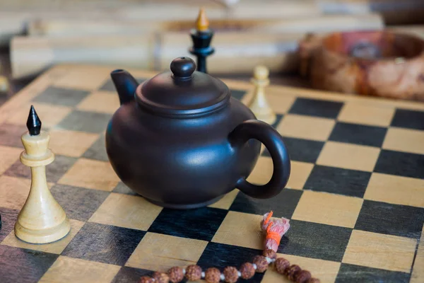 Çay töreni. Masaüstünüz için ekran koruyucu. Çin geleneği.
