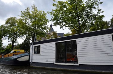 Amsterdam 'da ev tekneleri