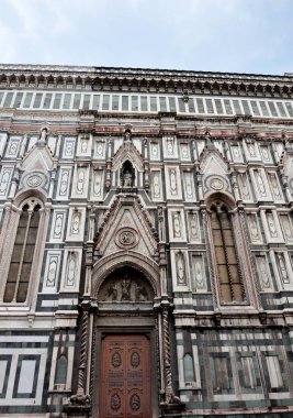 Floransa 'nın tarihi katedralinin ön yüzü