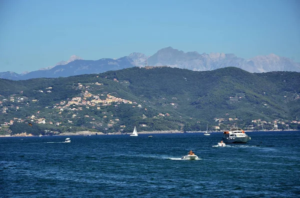 Touristic Sports Boats Sailing Bay Porto Venere — Stock Photo, Image