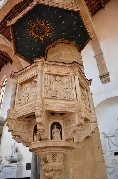 Pulpit Carved Marble Famous Church Florence — Stock Photo, Image