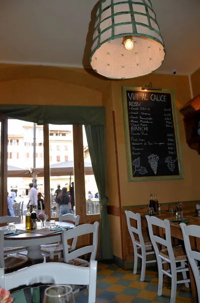 Binnen Een Typisch Italiaans Restaurant — Stockfoto