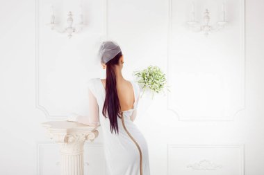 Bir gelin, kadın beyaz arka yüzü