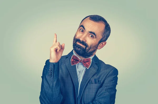 Hombre de negocios barbudo llamar la atención — Foto de Stock