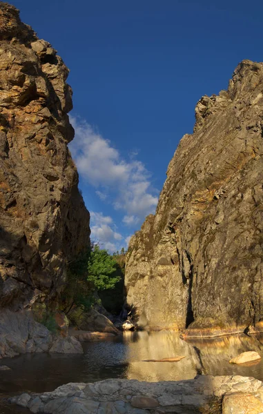 Otevírání nebe na Fragas de Sao Simao kaňon — Stock fotografie