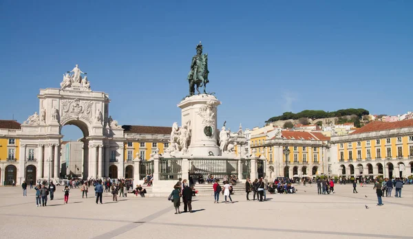 Terreiro 的帕克, d 国王雕像和街奥古斯塔拱门, 里斯本 — 图库照片