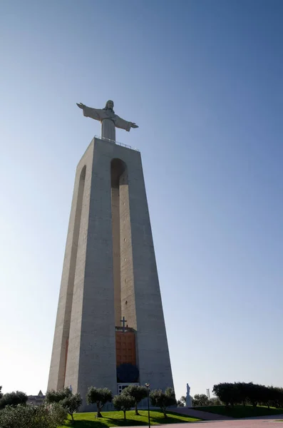 Santuario Nacional de Cristo Rey en Almada — Foto de Stock